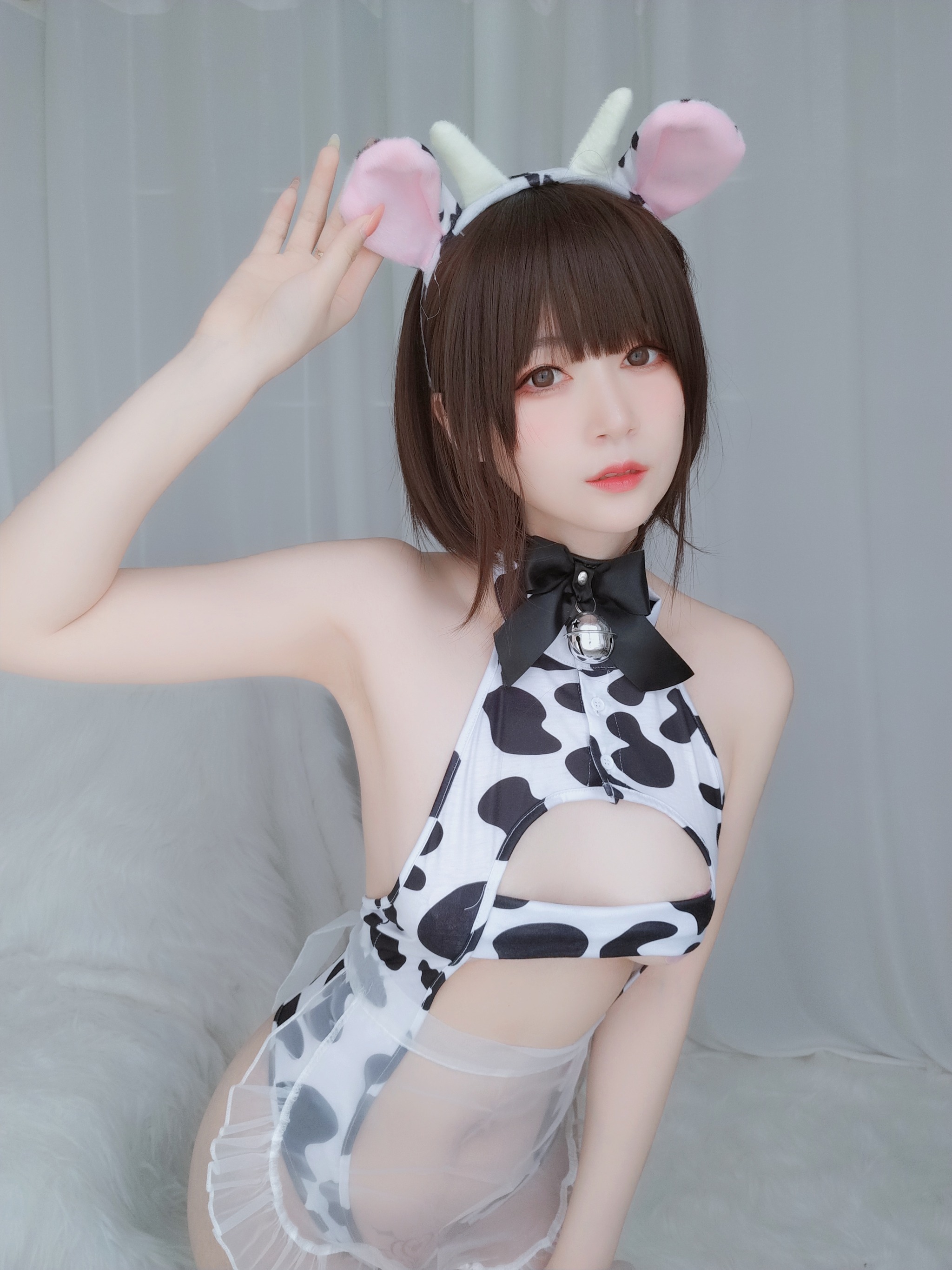 白银81 – NO.053 可爱奶牛 [100P3V]-XikXak